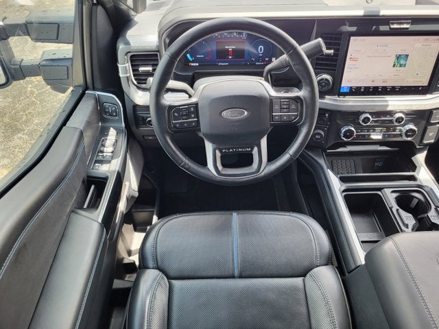 2025 Ford Super Duty F-350 DRW Platinum
