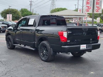 2019 Nissan Titan SV