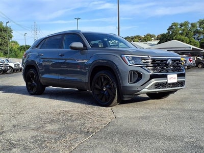 2026 Volkswagen Atlas Cross Sport 2.0T SE w/Technology
