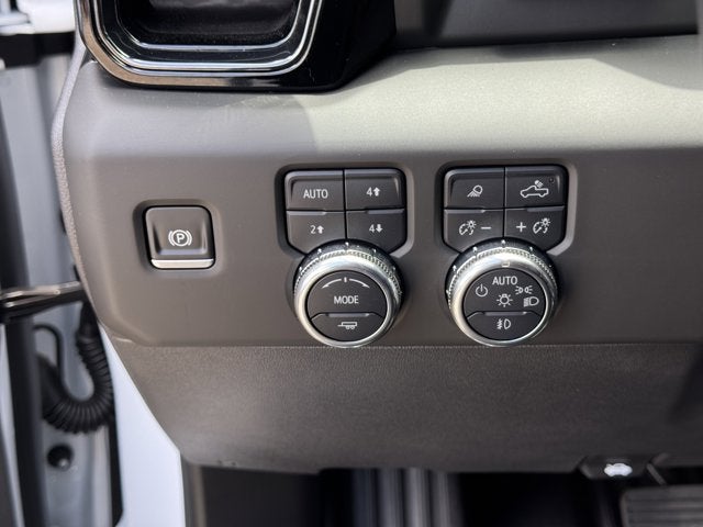 2025 GMC Sierra 1500 AT4X