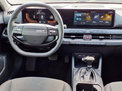 2025 Kia K4 LX