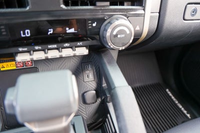2025 Toyota Tacoma 4WD SR5