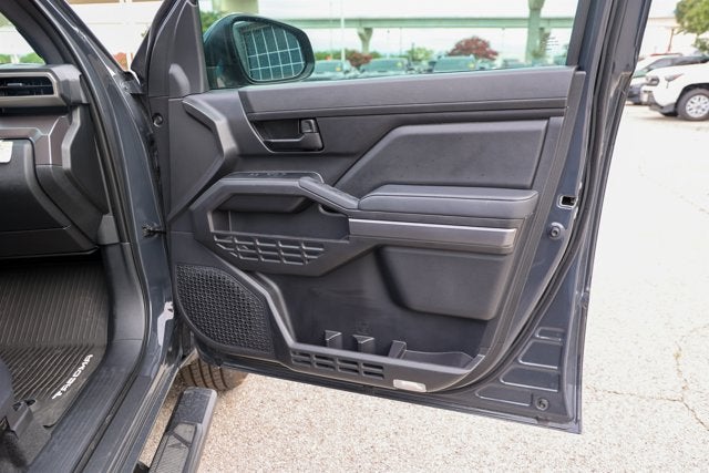 2025 Toyota Tacoma 4WD SR5
