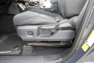 2025 Toyota Tacoma 4WD SR5