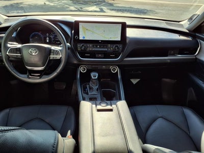 2024 Toyota Grand Highlander Base