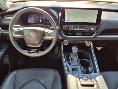 2024 Toyota Grand Highlander Base