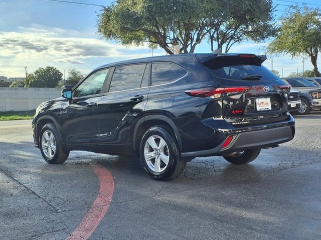 2025 Toyota Highlander LE
