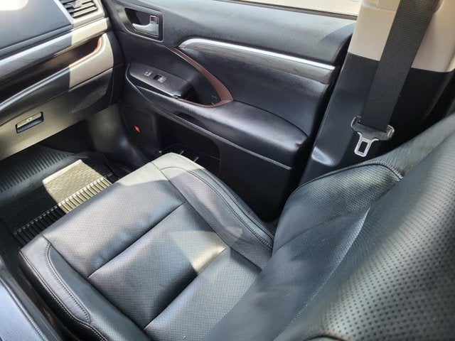 2019 Toyota Highlander LIMITED PLATINU