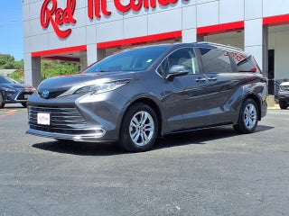 2025 Toyota Sienna Limited