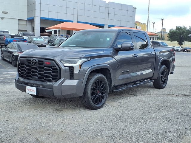 2024 Toyota Tundra 4WD SR5