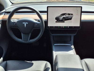 2024 Tesla Model Y Long Range