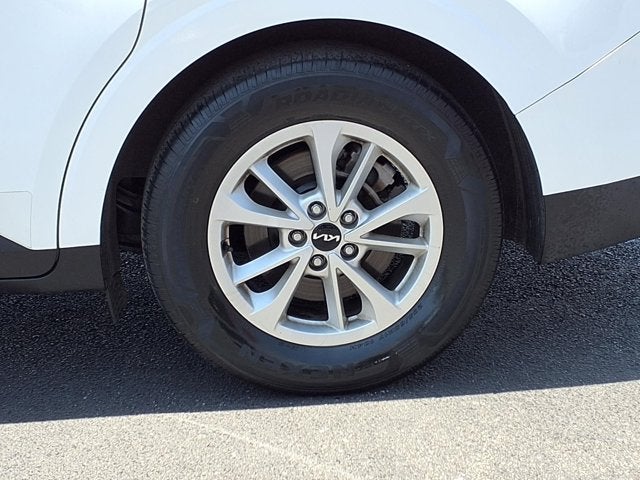 2023 Kia Carnival LX