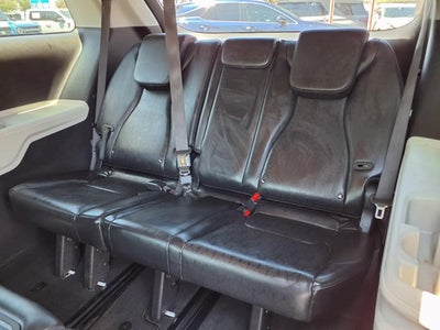 2023 Kia Carnival LX