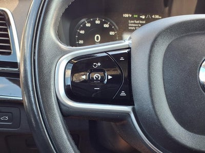 2018 Volvo XC90 Momentum