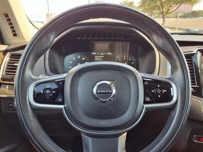 2018 Volvo XC90 Momentum
