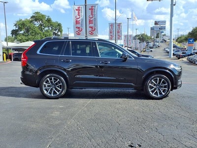 2018 Volvo XC90 Momentum