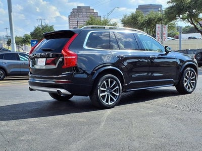 2018 Volvo XC90 Momentum