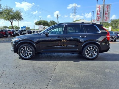 2018 Volvo XC90 Momentum