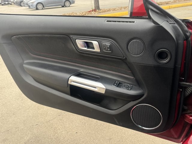 2022 Ford Mustang Base