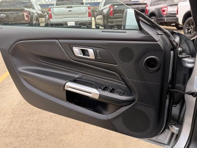 2025 Ford Mustang Base