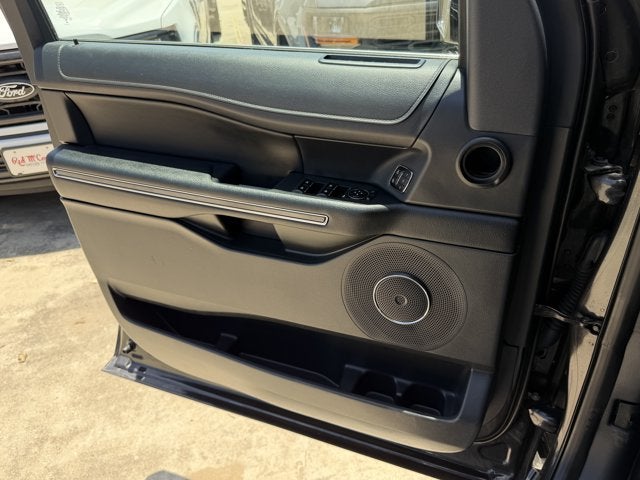 2023 Ford Expedition XLT
