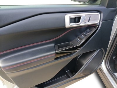 2024 Ford Explorer ST-Line