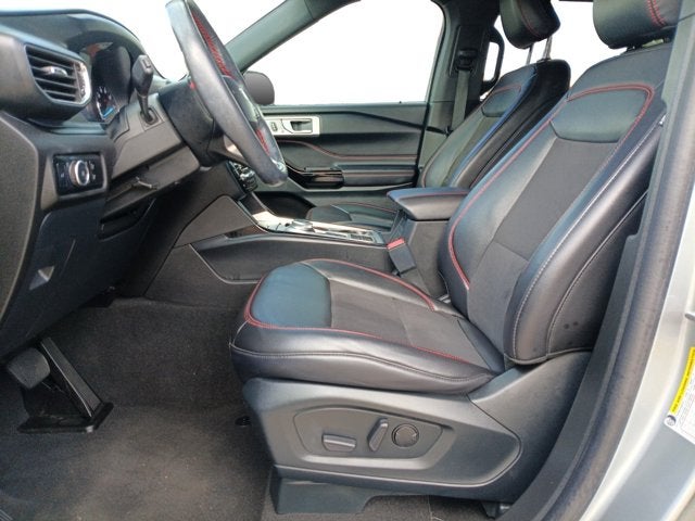 2024 Ford Explorer ST-Line