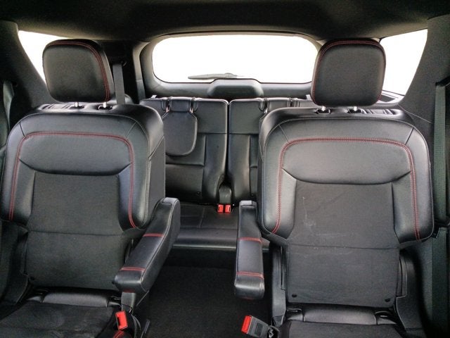 2024 Ford Explorer ST-Line