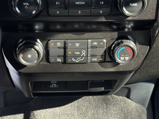 2022 Ford Super Duty F-250 SRW XL