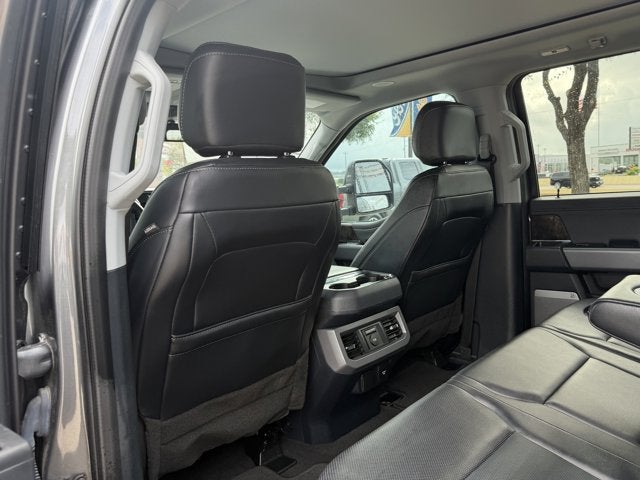 2023 Ford Super Duty F-250 SRW Lariat