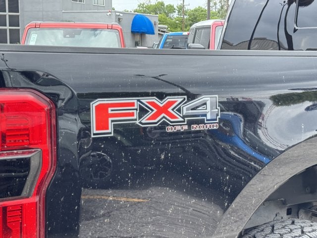 2024 Ford Super Duty F-350 SRW Limited