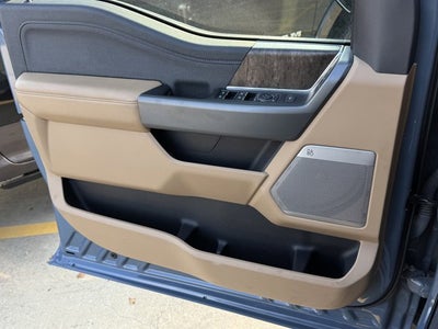 2023 Ford Super Duty F-450 DRW Lariat