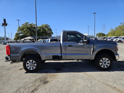 2024 Ford Super Duty F-350 SRW XLT