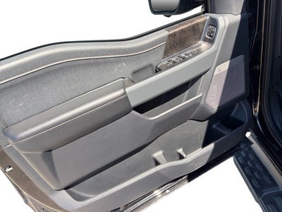 2023 Ford F-150 Lightning Lariat®