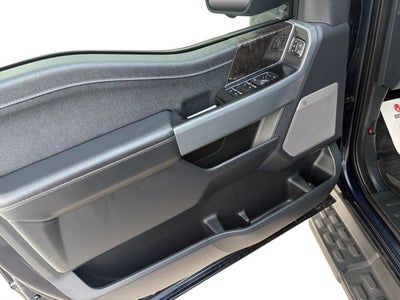 2023 Ford F-150 Lightning LARIAT