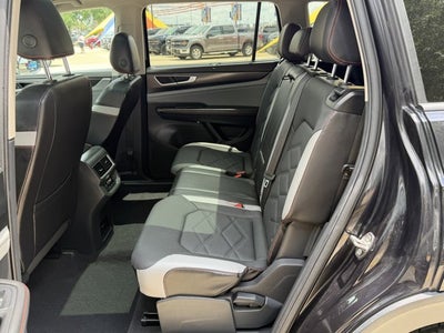 2024 Volkswagen Atlas 2.0T Peak Edition SE w/Technology