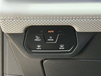 2024 Volkswagen Atlas 2.0T Peak Edition SE w/Technology