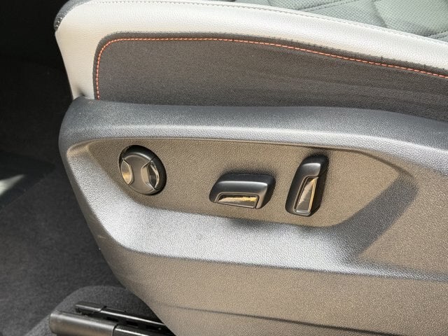 2024 Volkswagen Atlas 2.0T Peak Edition SE w/Technology