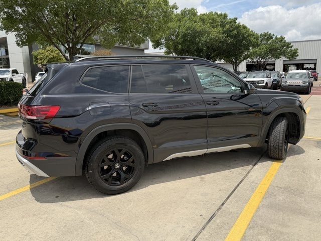 2024 Volkswagen Atlas 2.0T Peak Edition SE w/Technology