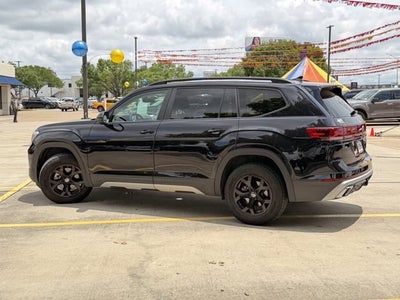 2024 Volkswagen Atlas 2.0T Peak Edition SE w/Technology