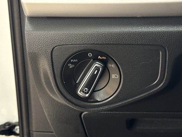 2021 Volkswagen Atlas Cross Sport 2.0T SE w/Technology