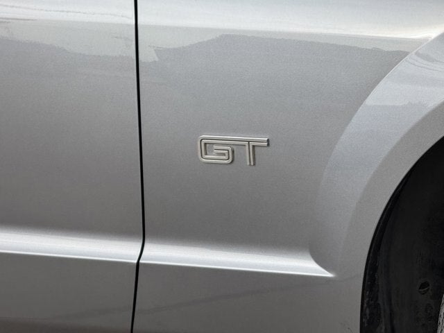 2006 Ford Mustang GT Deluxe