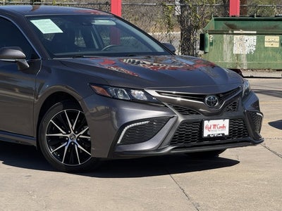 2022 Toyota Camry SE