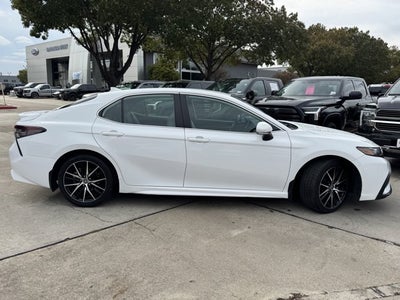 2024 Toyota Camry Hybrid