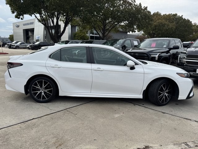 2024 Toyota Camry Hybrid