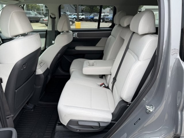 2024 Hyundai Santa Fe SE