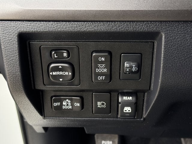 2018 Toyota Tundra 2WD SR5