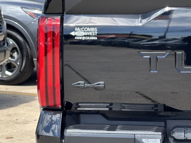 2023 Toyota Tundra 4WD SR5