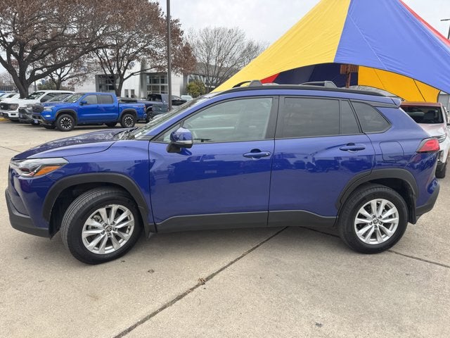 2024 Toyota Corolla Cross LE