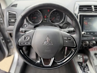 2025 Mitsubishi Outlander Sport LE